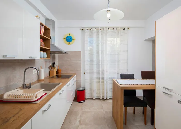 Olive Garden - A1 Ground Floor - Mpolo Apartman