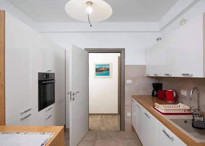 Olive Garden - A1 Ground Floor - Mpolo Medulin